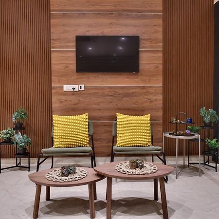 Click Hotel Vista-International Airport Dod Jala エクステリア 写真