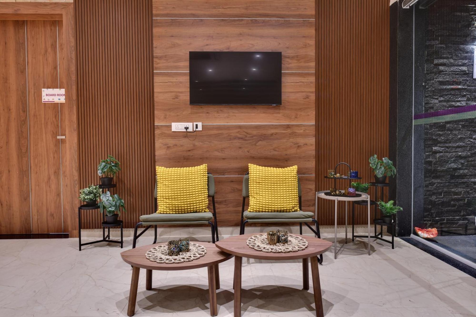 Click Hotel Vista-International Airport Dod Jala エクステリア 写真