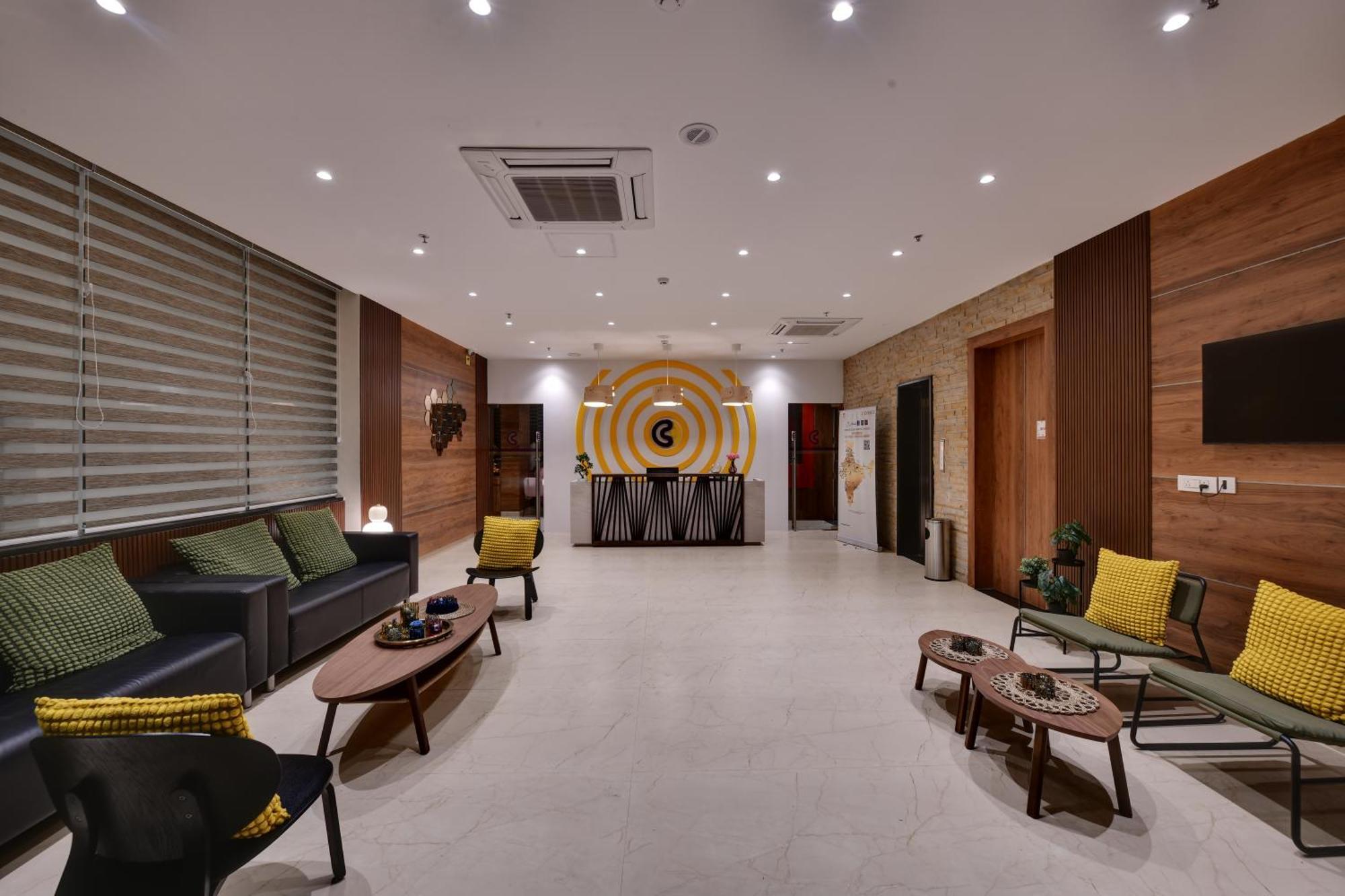 Click Hotel Vista-International Airport Dod Jala エクステリア 写真